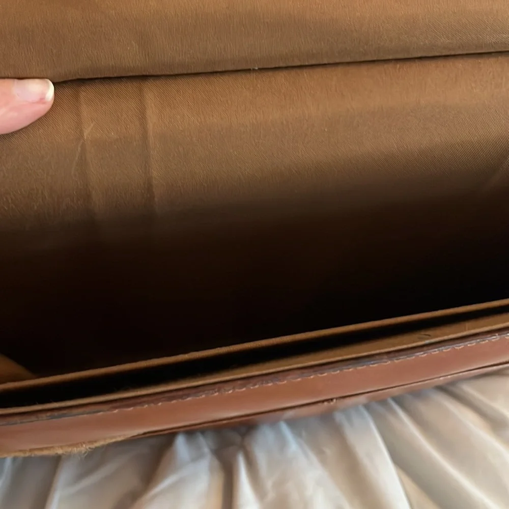 Vintage Wilsons, cognac leather messenger bag. - Picture 11 of 16